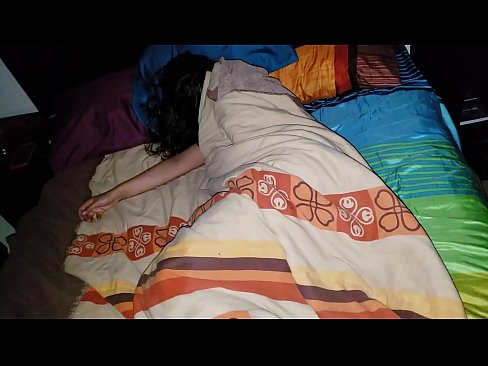 ❤️ Stepson mắng mẹ kế trẻ của mình trong khi bà ngủ. Porn video ở% vi.full-porner.ru% ❌️